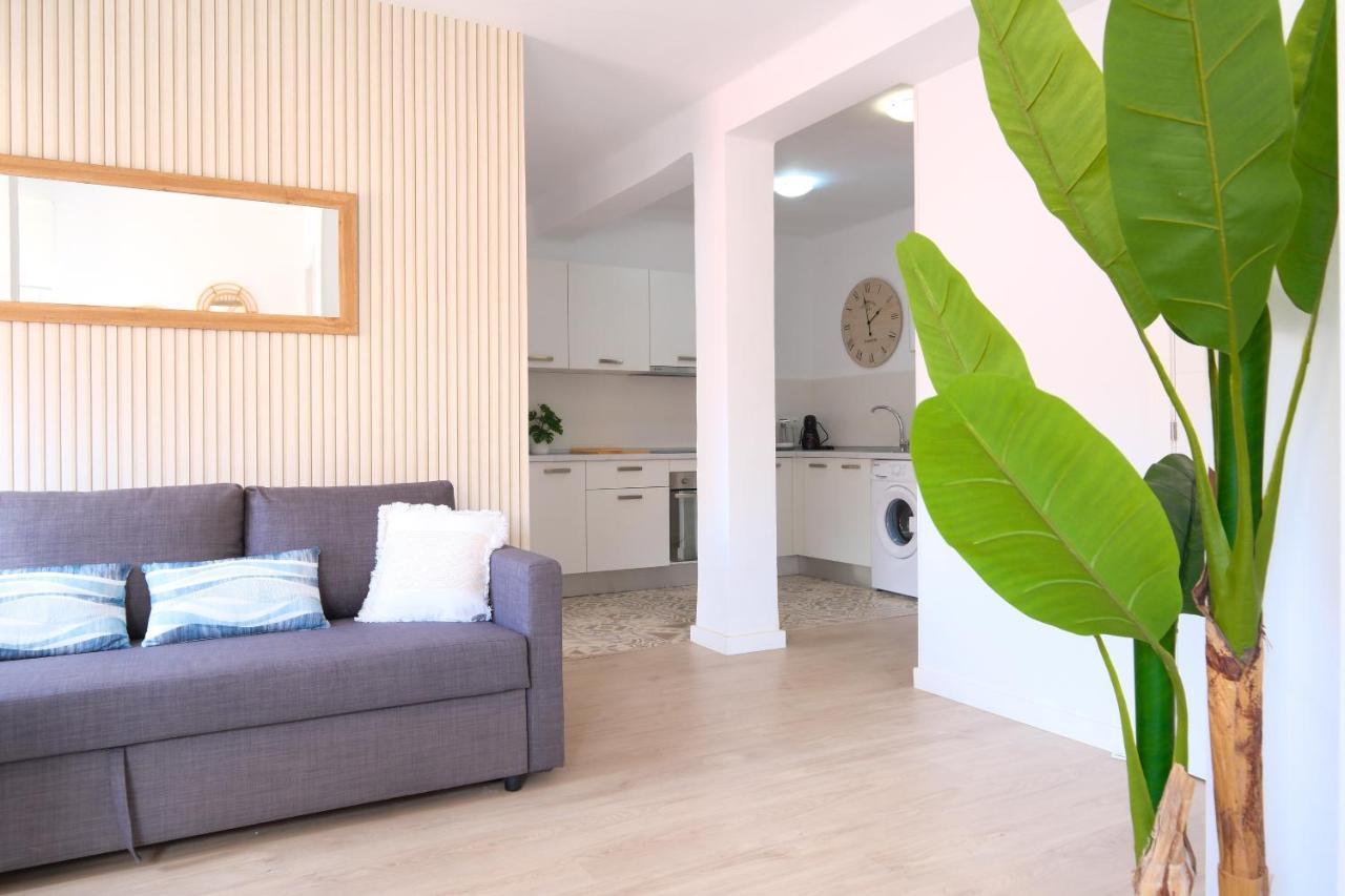 Lovely Apartment Малага Экстерьер фото