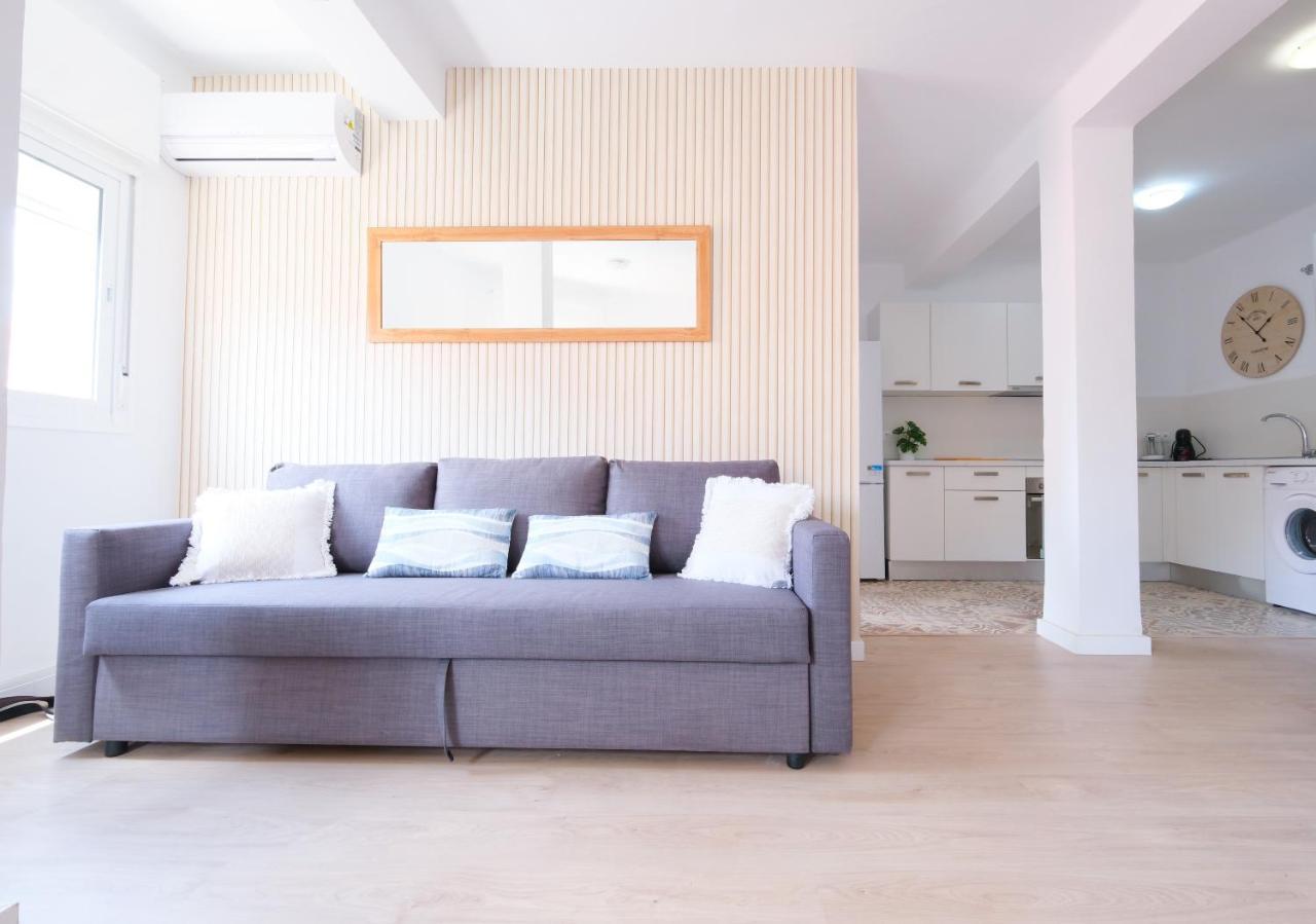 Lovely Apartment Малага Экстерьер фото
