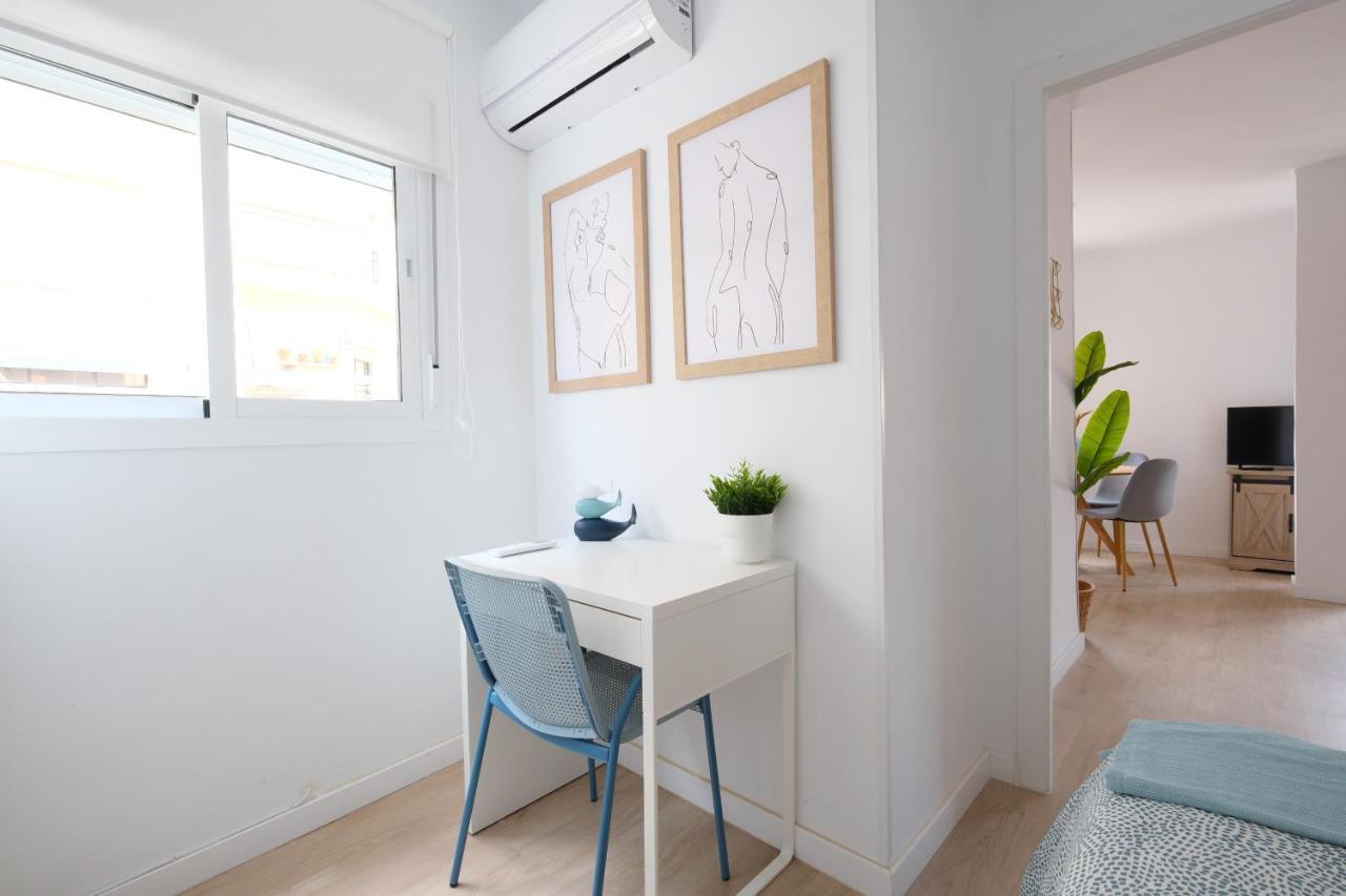 Lovely Apartment Малага Экстерьер фото